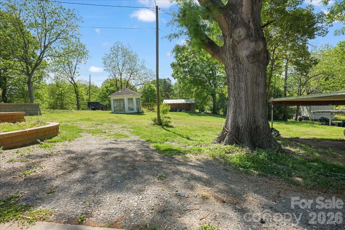 34438 Springdale Drive — New London
