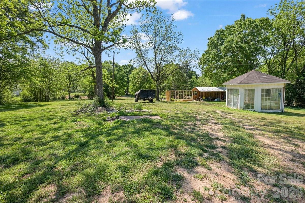 34438 Springdale Drive — New London