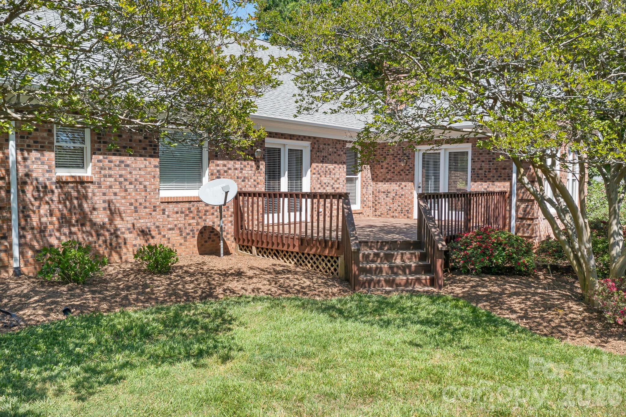 11690 Bain School Road — Mint Hill