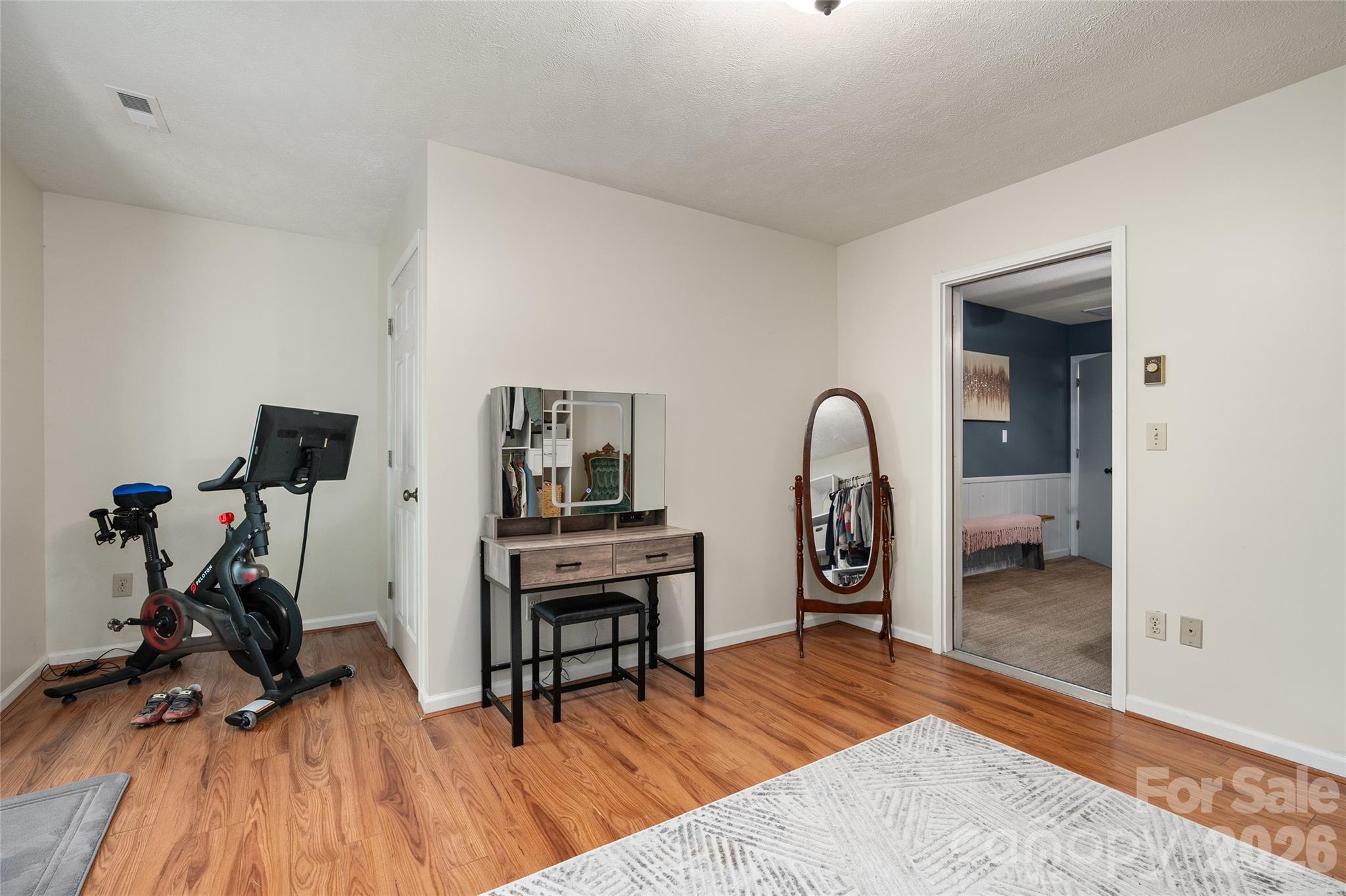 84 Chisholm Street — Saluda