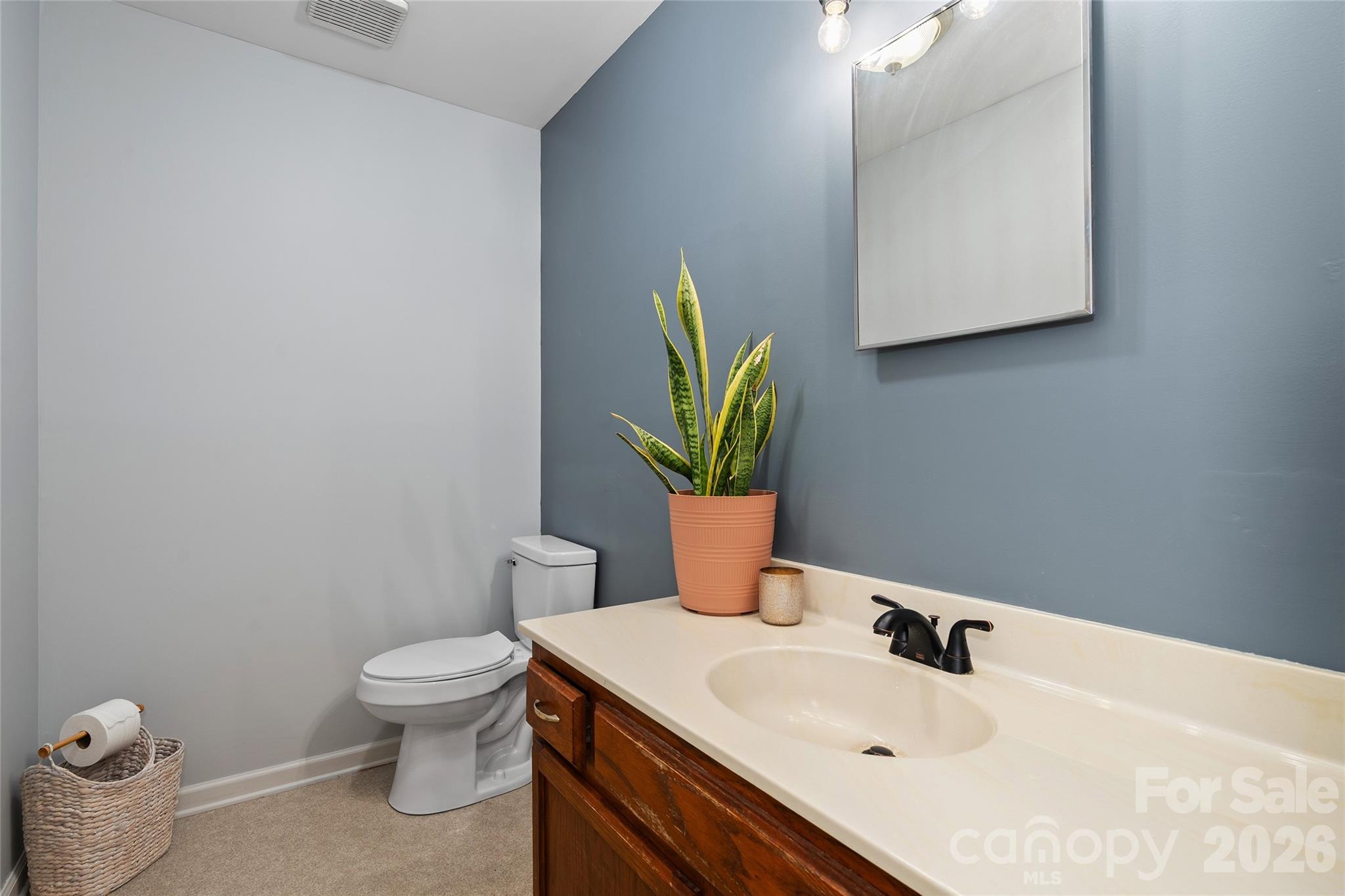 84 Chisholm Street — Saluda