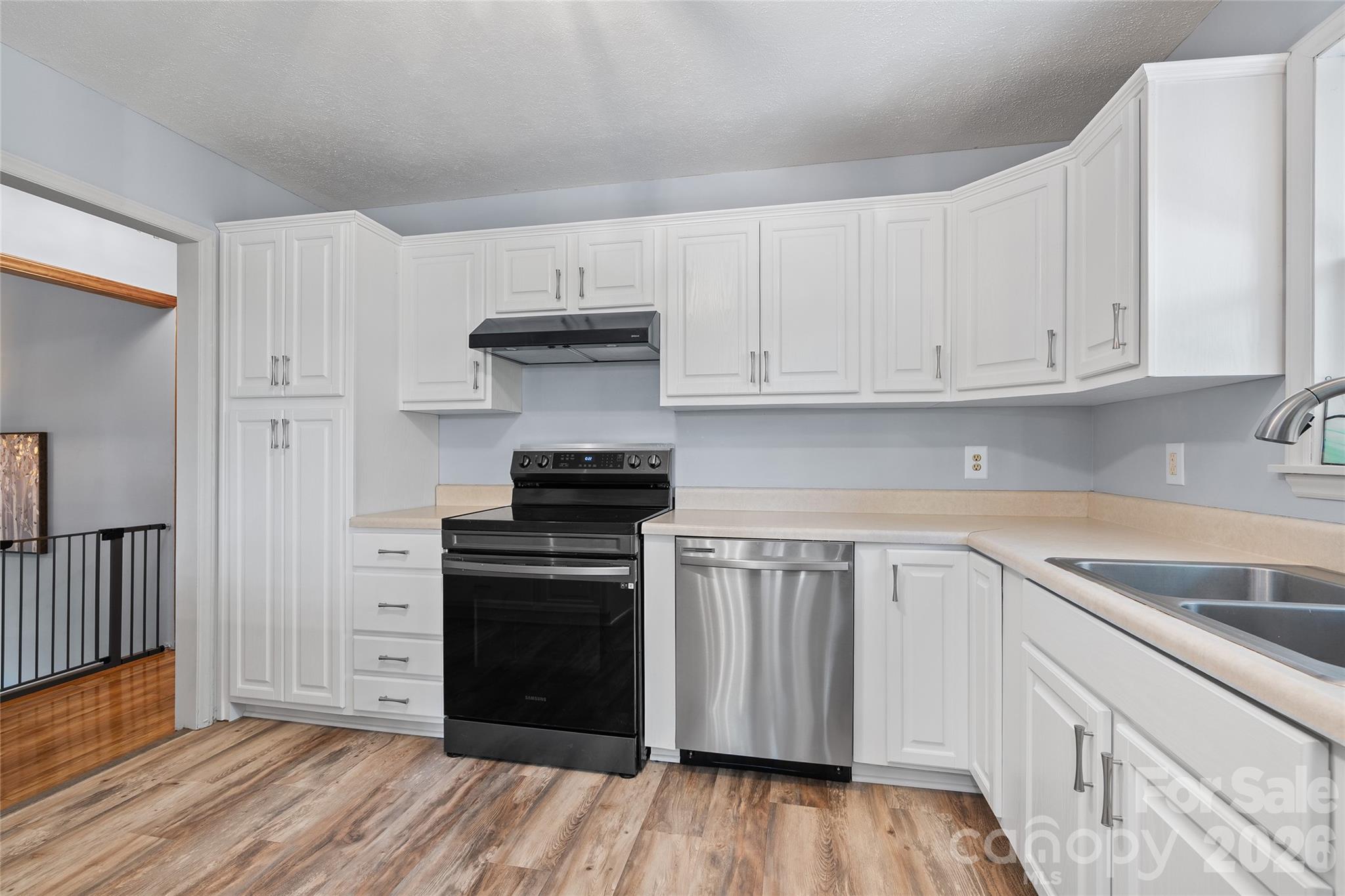 84 Chisholm Street — Saluda