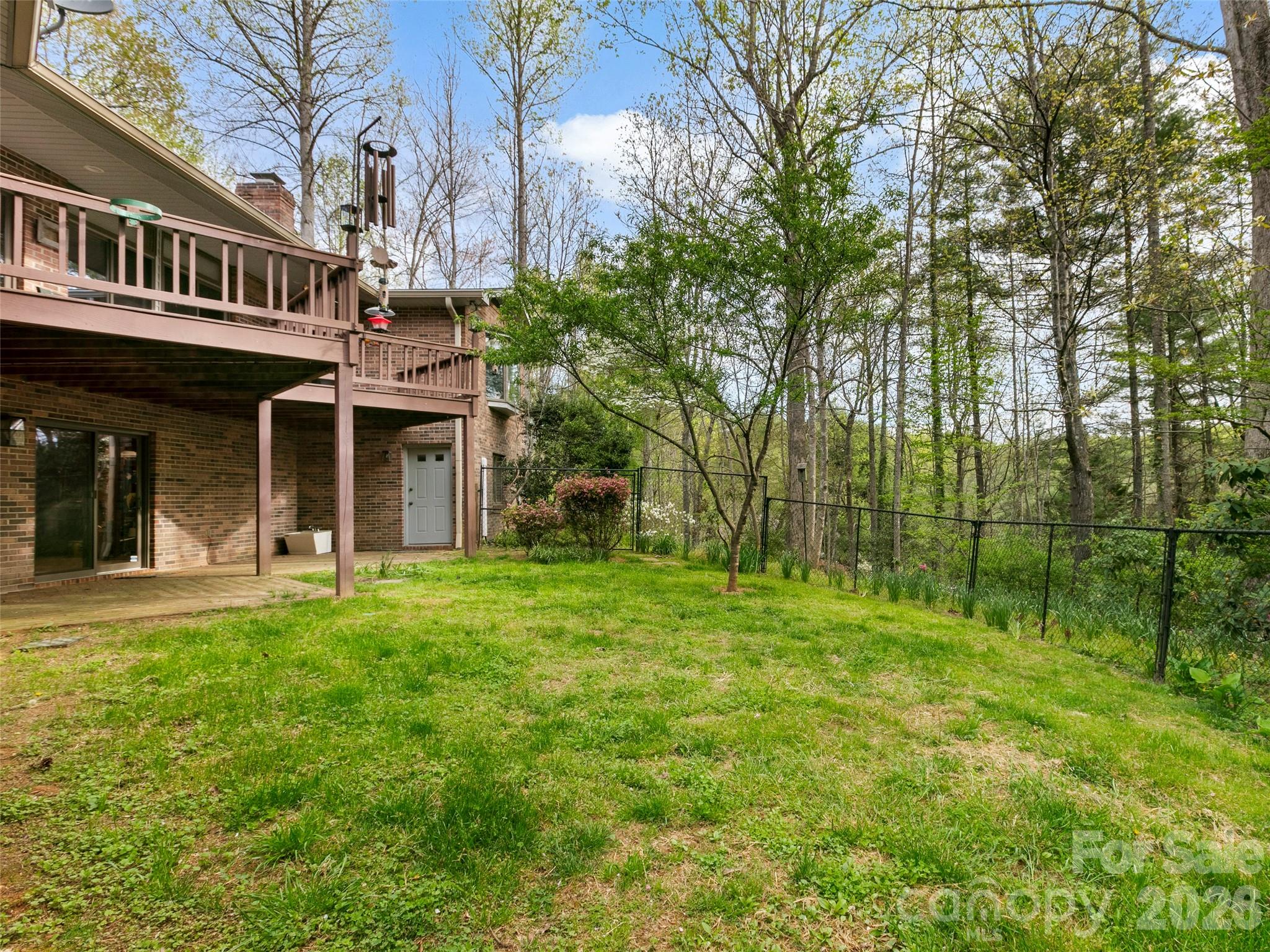 37 Hamilton Drive — Hendersonville