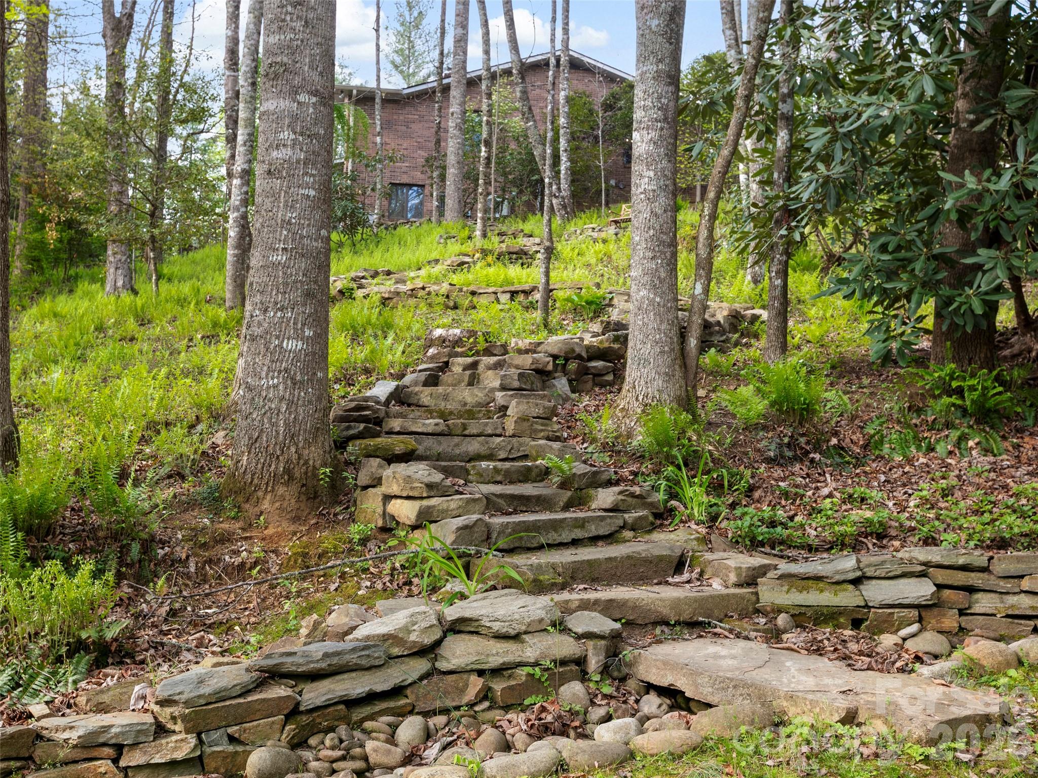 37 Hamilton Drive — Hendersonville