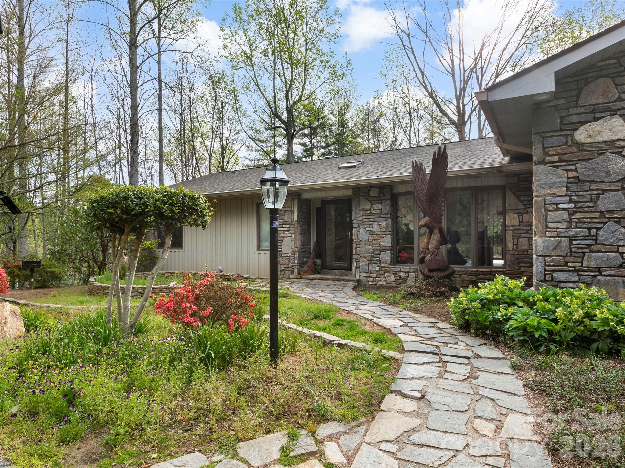 37 Hamilton Drive — Hendersonville