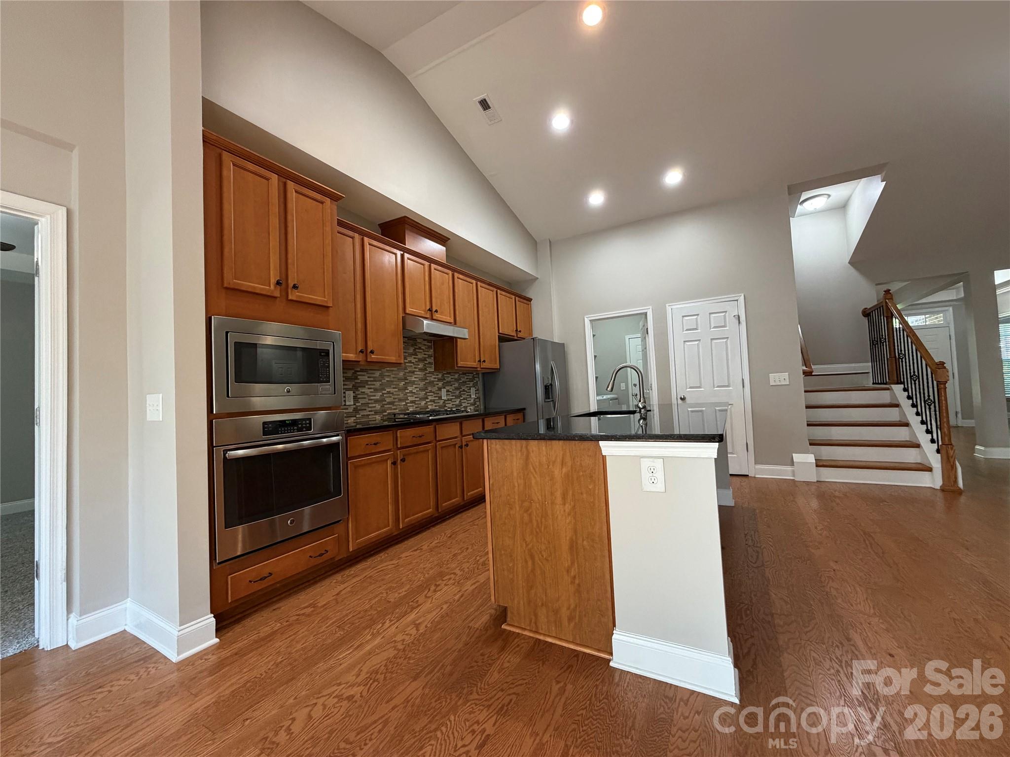 10313 Woodview Circle — Charlotte