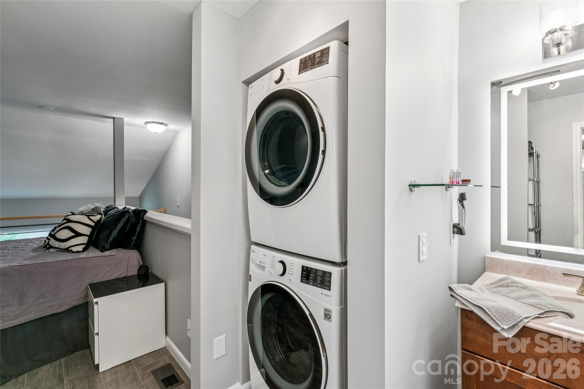 3252 Heathstead Place — Charlotte