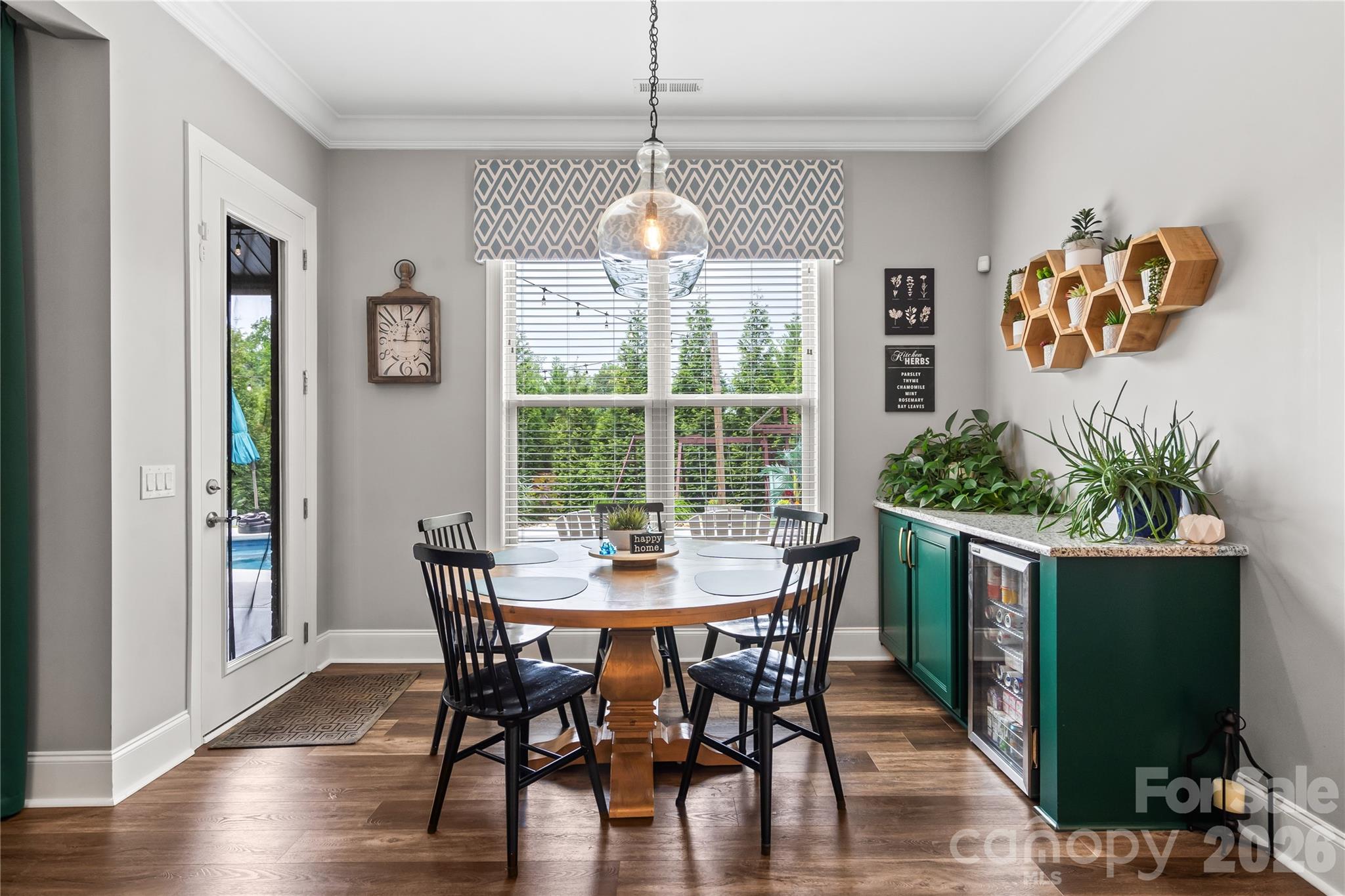 393 Vine Street — Indian Land