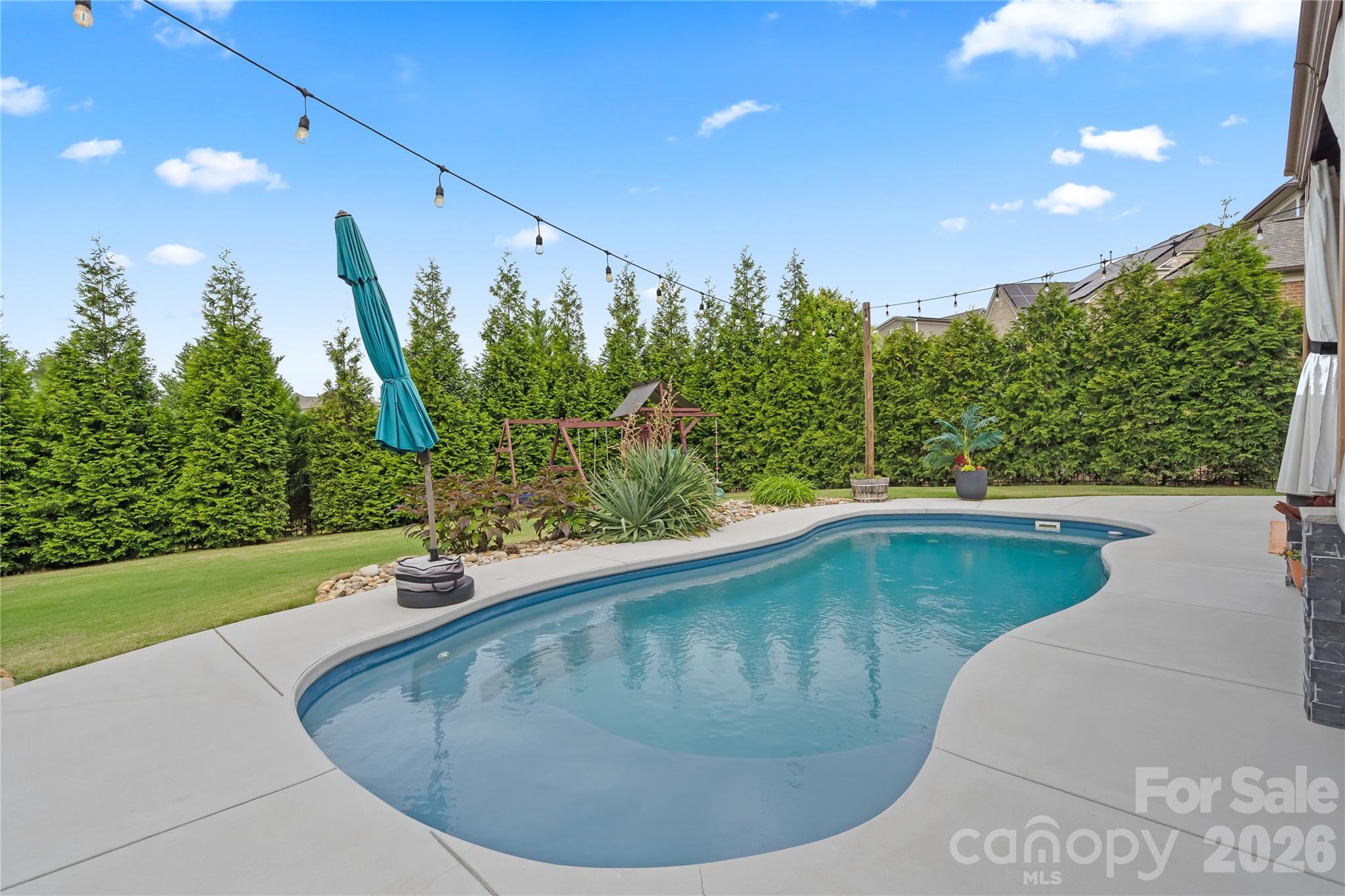393 Vine Street — Indian Land