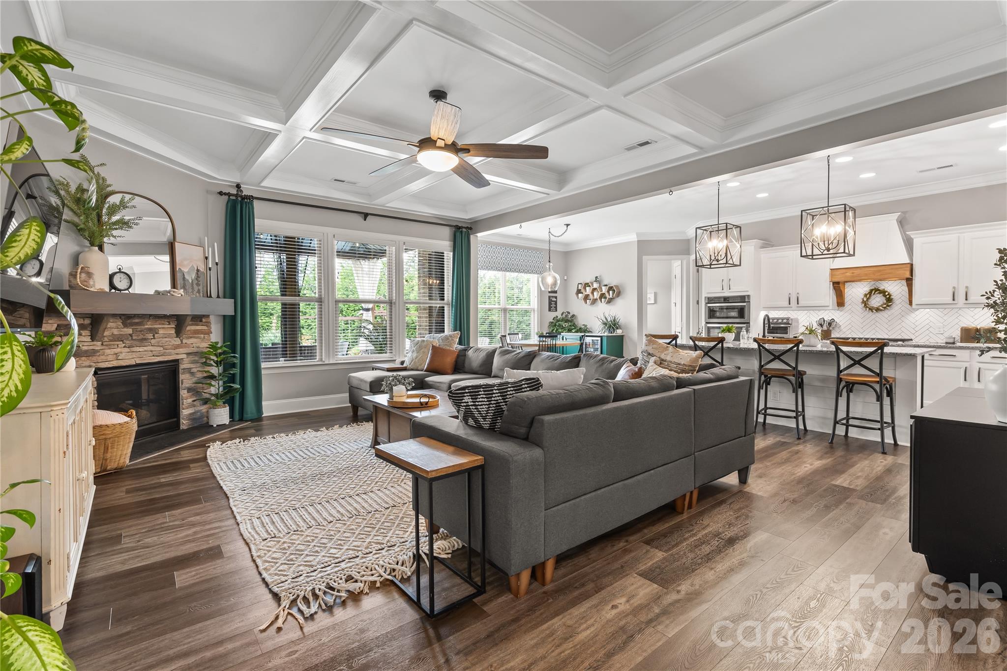 393 Vine Street — Indian Land