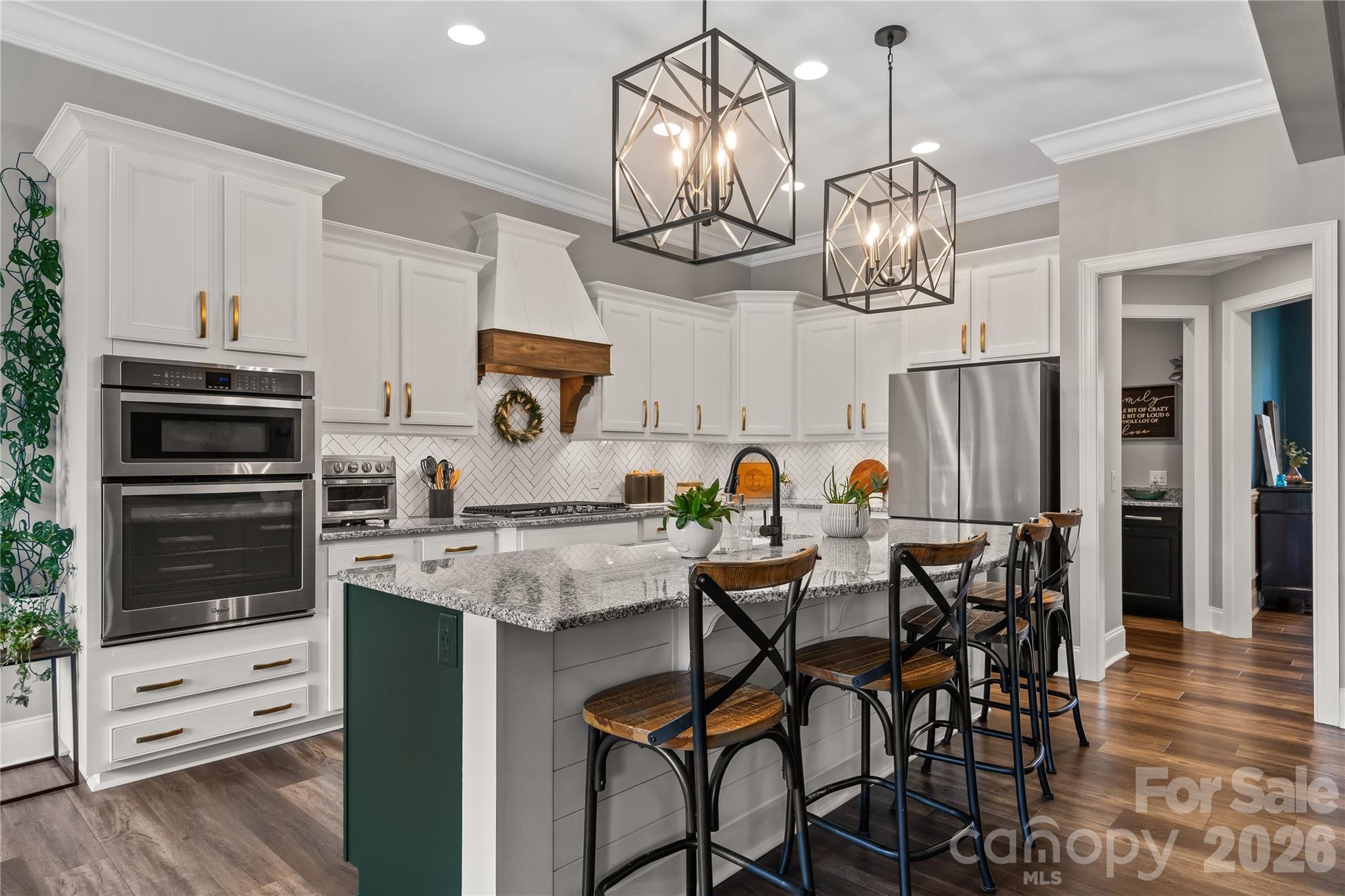 393 Vine Street — Indian Land