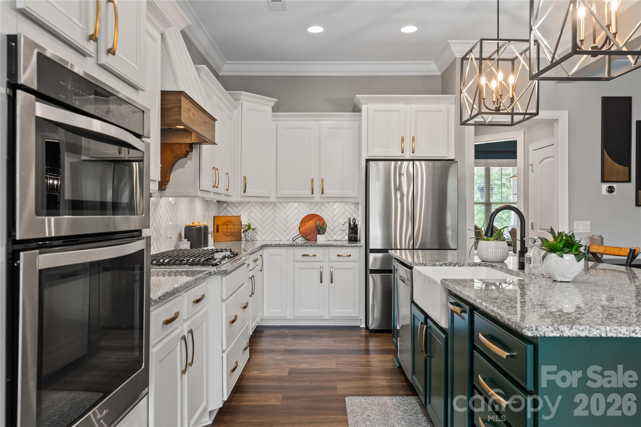 393 Vine Street — Indian Land