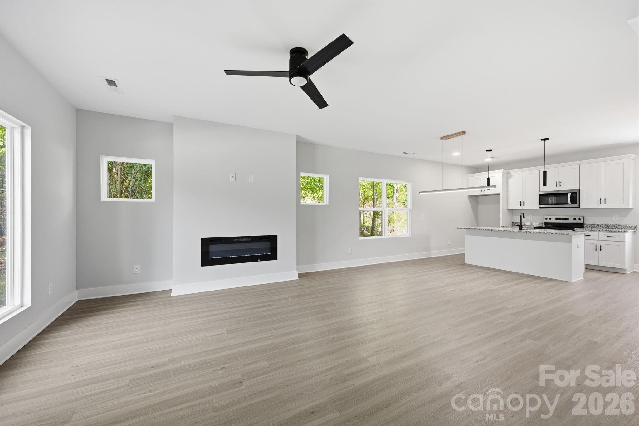 1534 W Horah Street — Salisbury