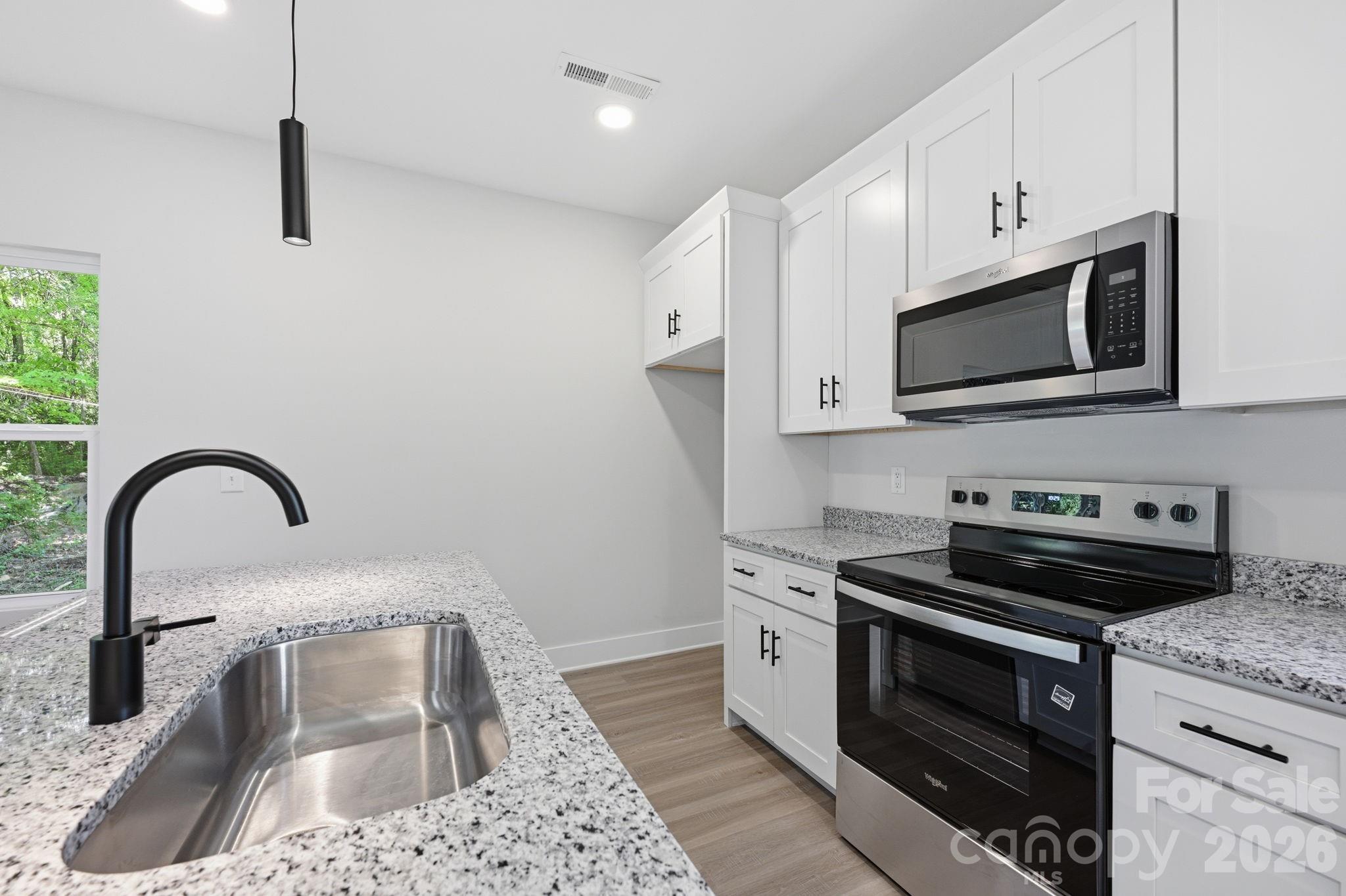 1534 W Horah Street — Salisbury