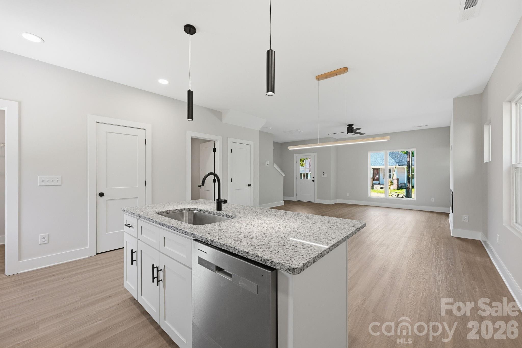 1534 W Horah Street — Salisbury