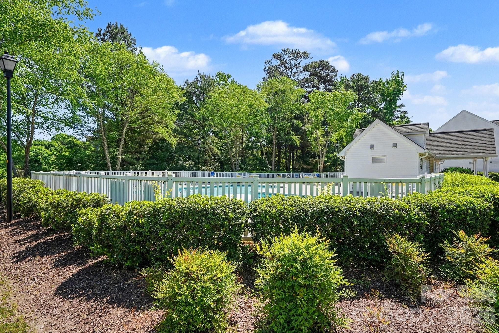 747 Rock Lake Glen — Fort Mill