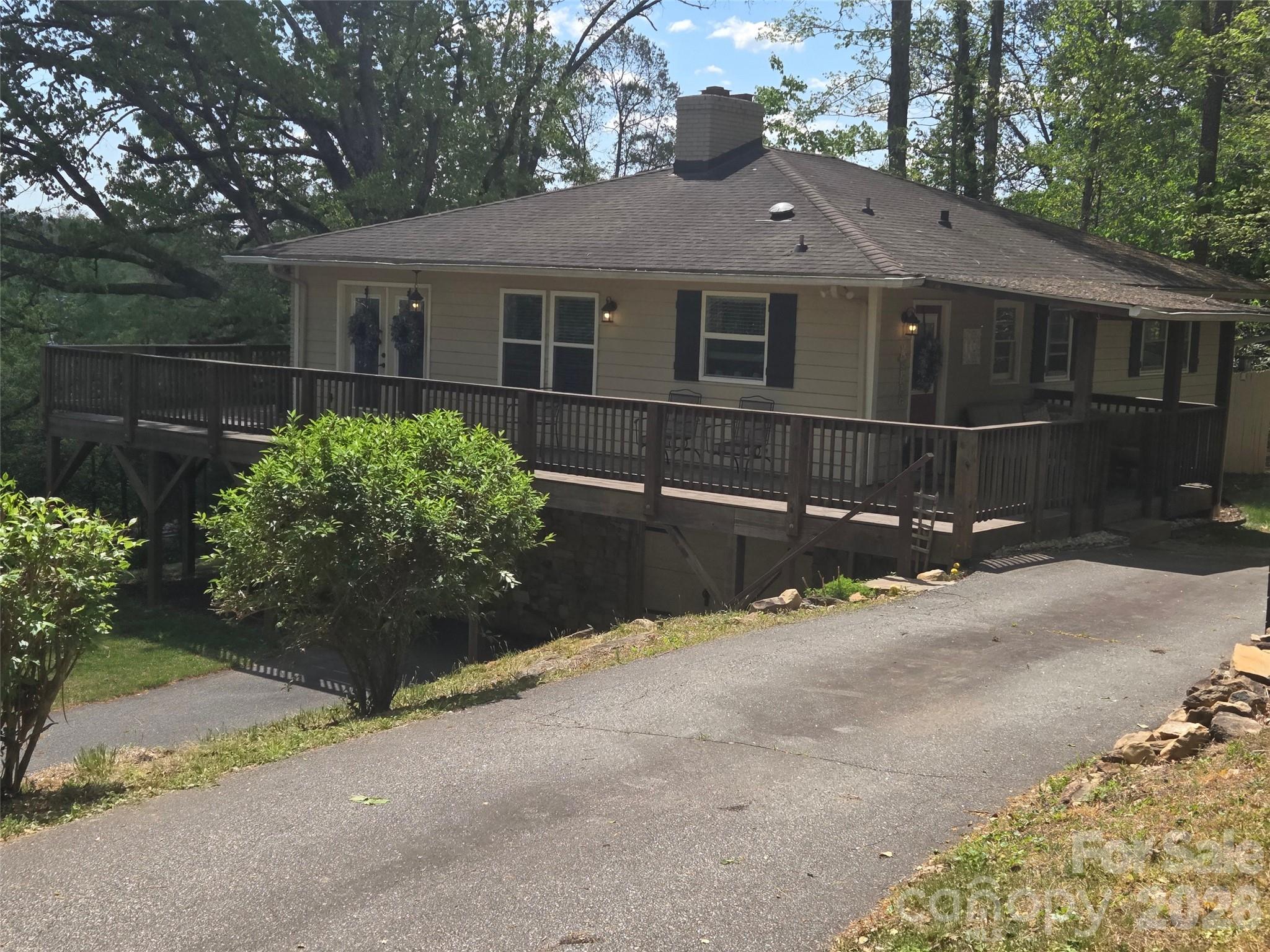 502 Long Shoals Road — Arden