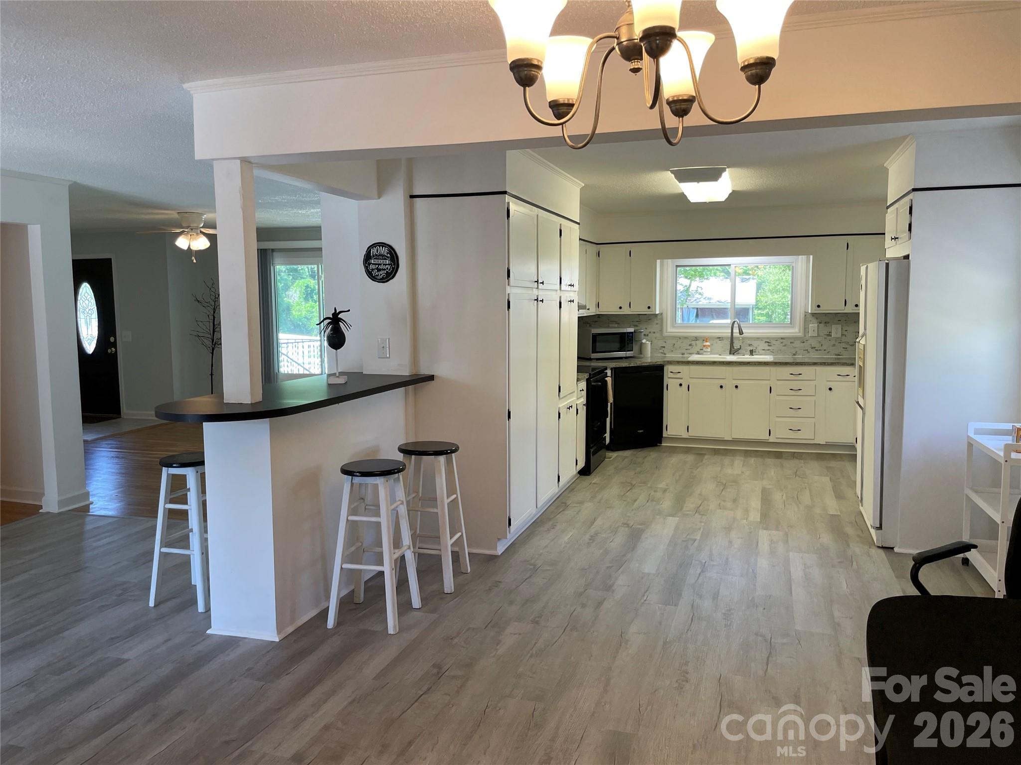 1748 Old West Lane — Gastonia