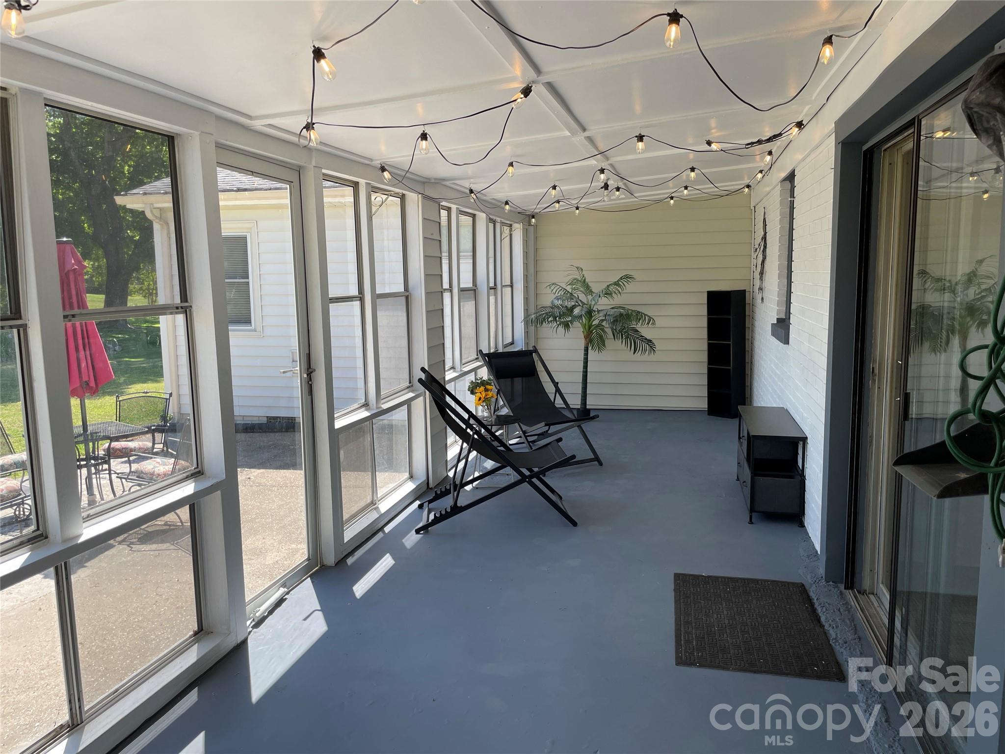 1748 Old West Lane — Gastonia