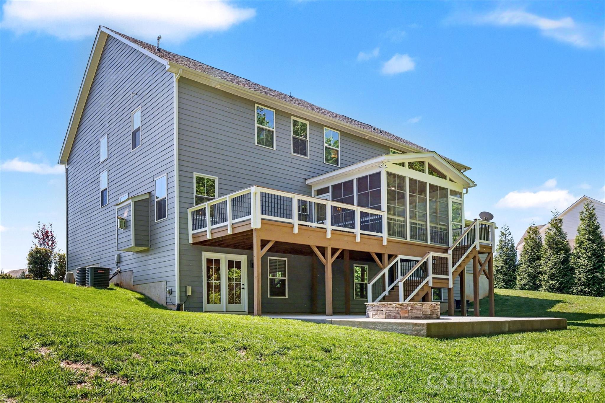 824 Abbeywood Drive — Waxhaw