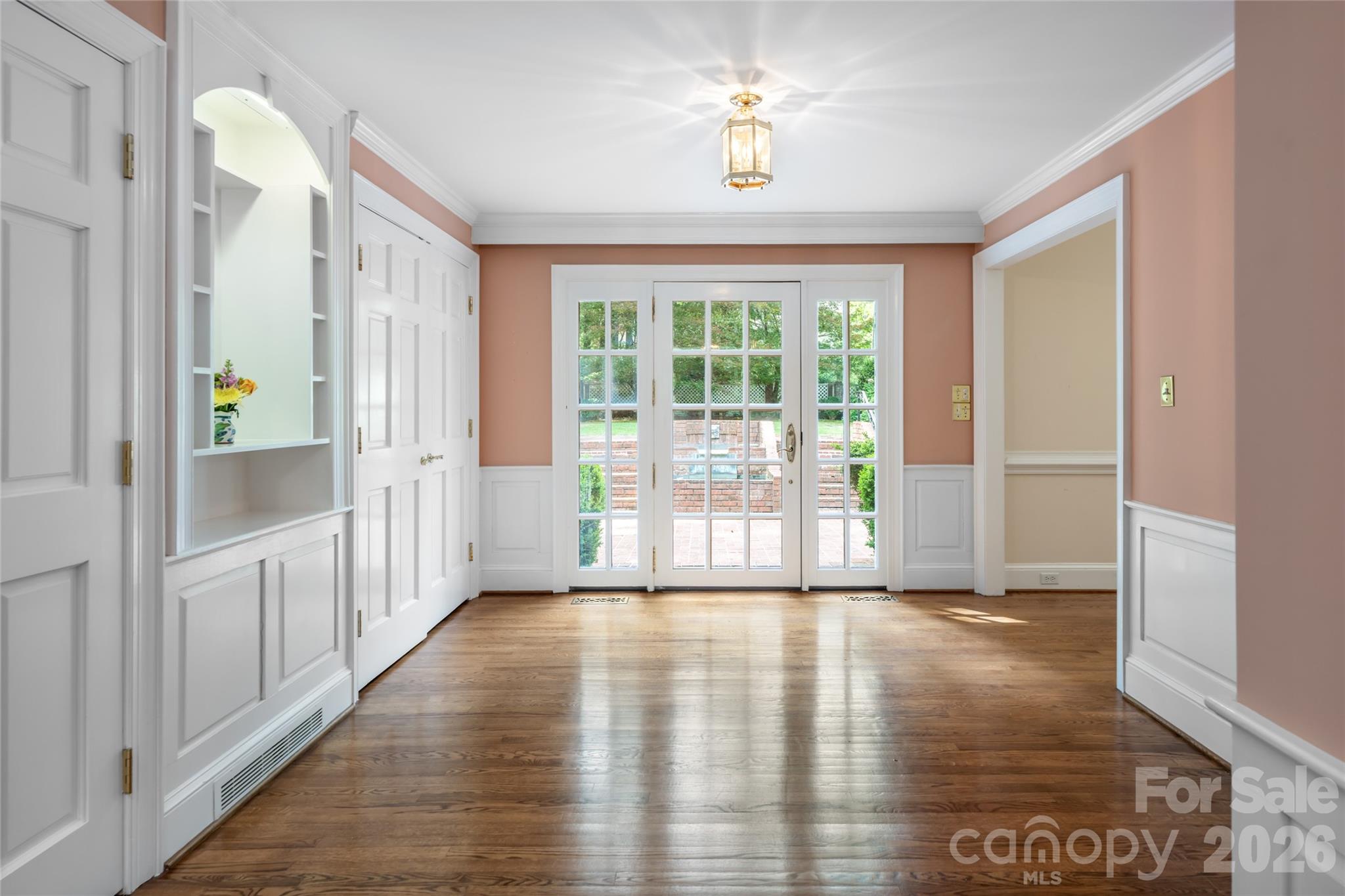 14 Brookside Road — Asheville