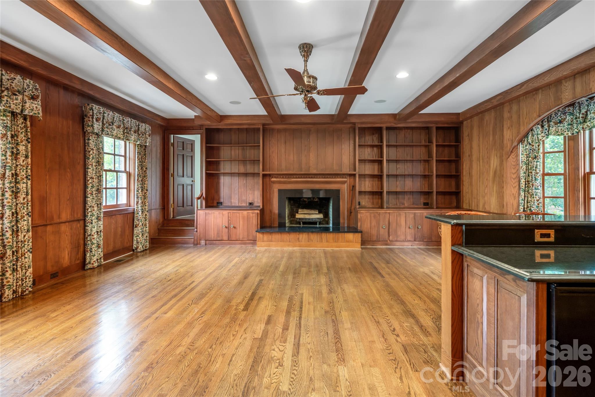 14 Brookside Road — Asheville
