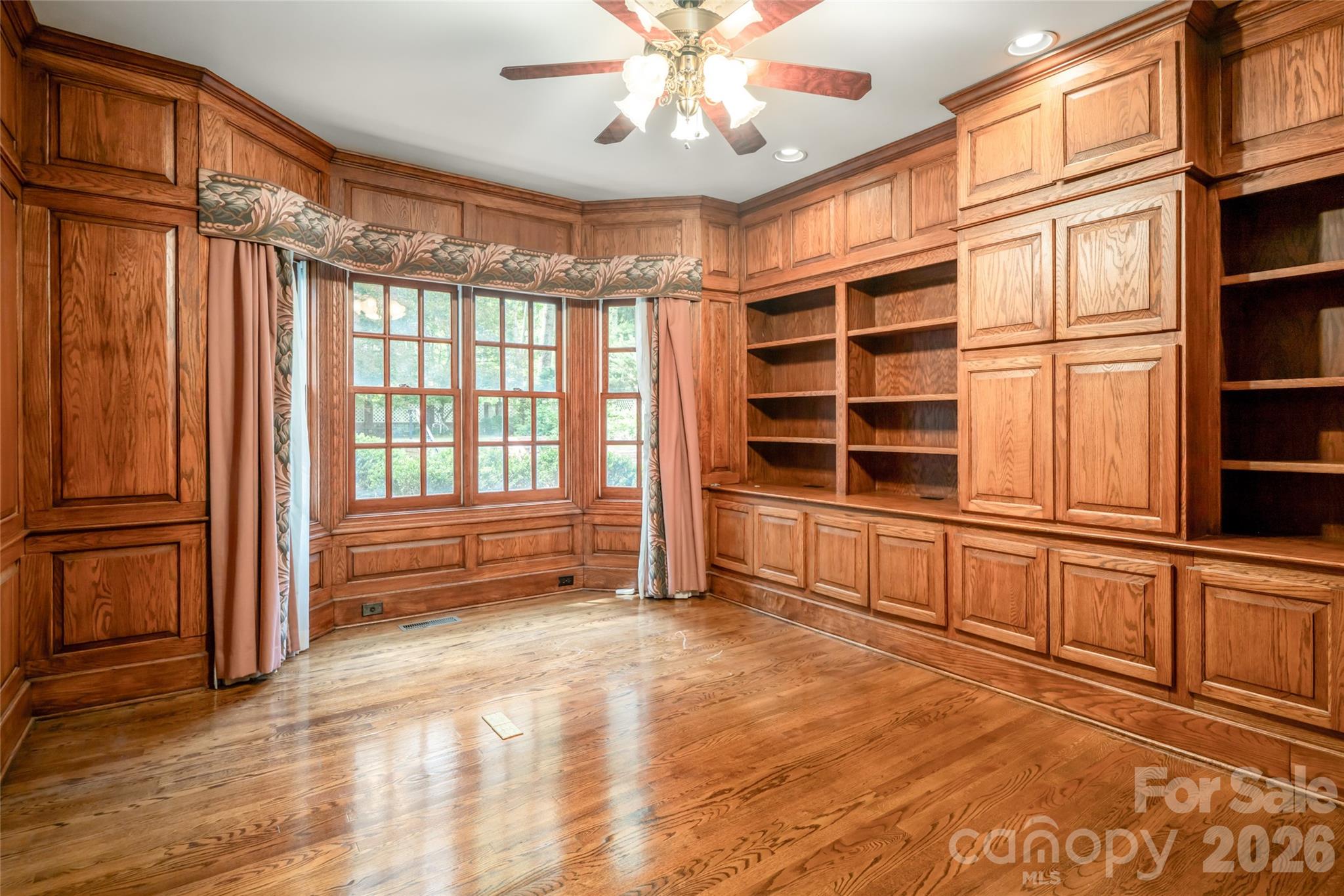 14 Brookside Road — Asheville