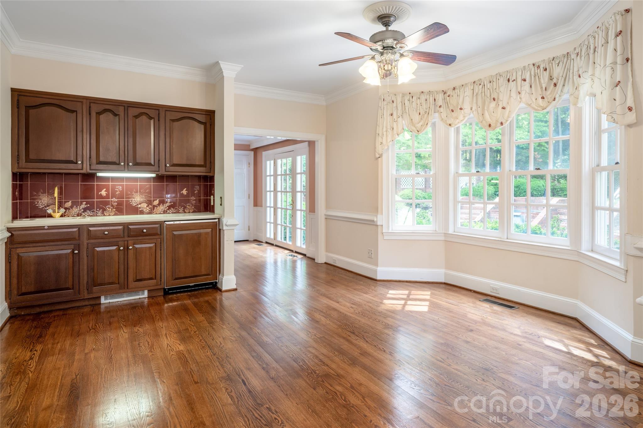 14 Brookside Road — Asheville