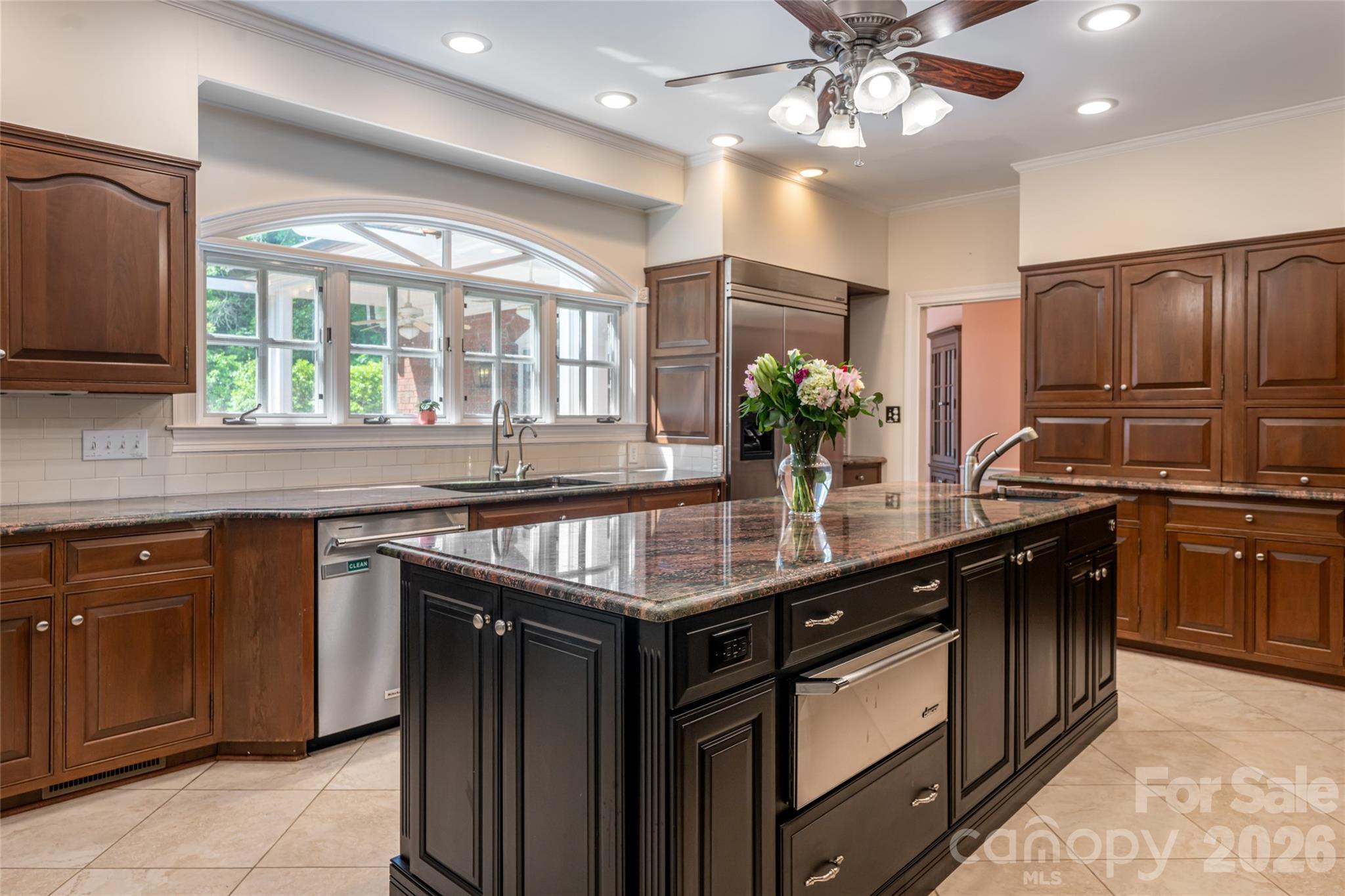 14 Brookside Road — Asheville