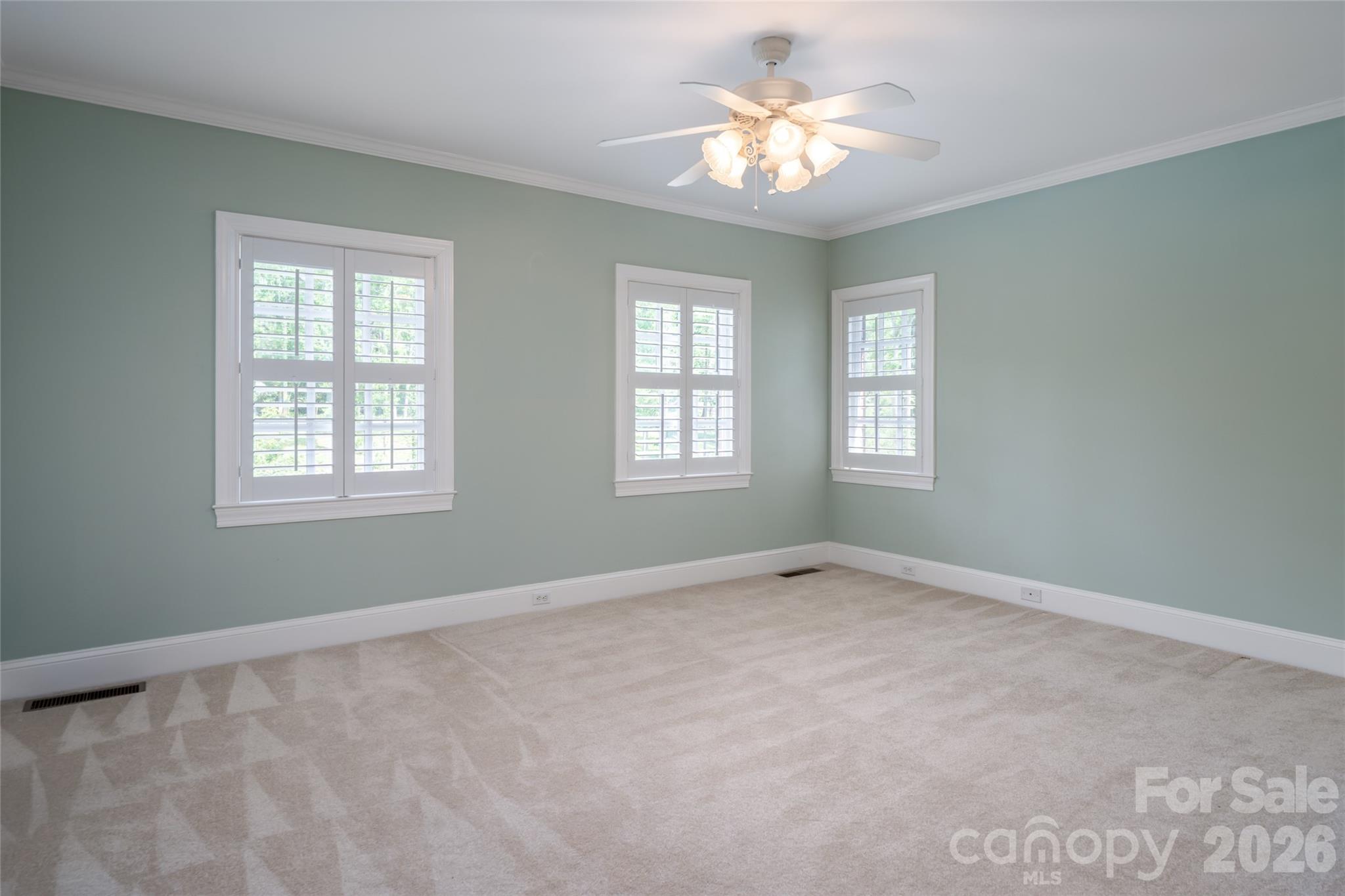 14 Brookside Road — Asheville