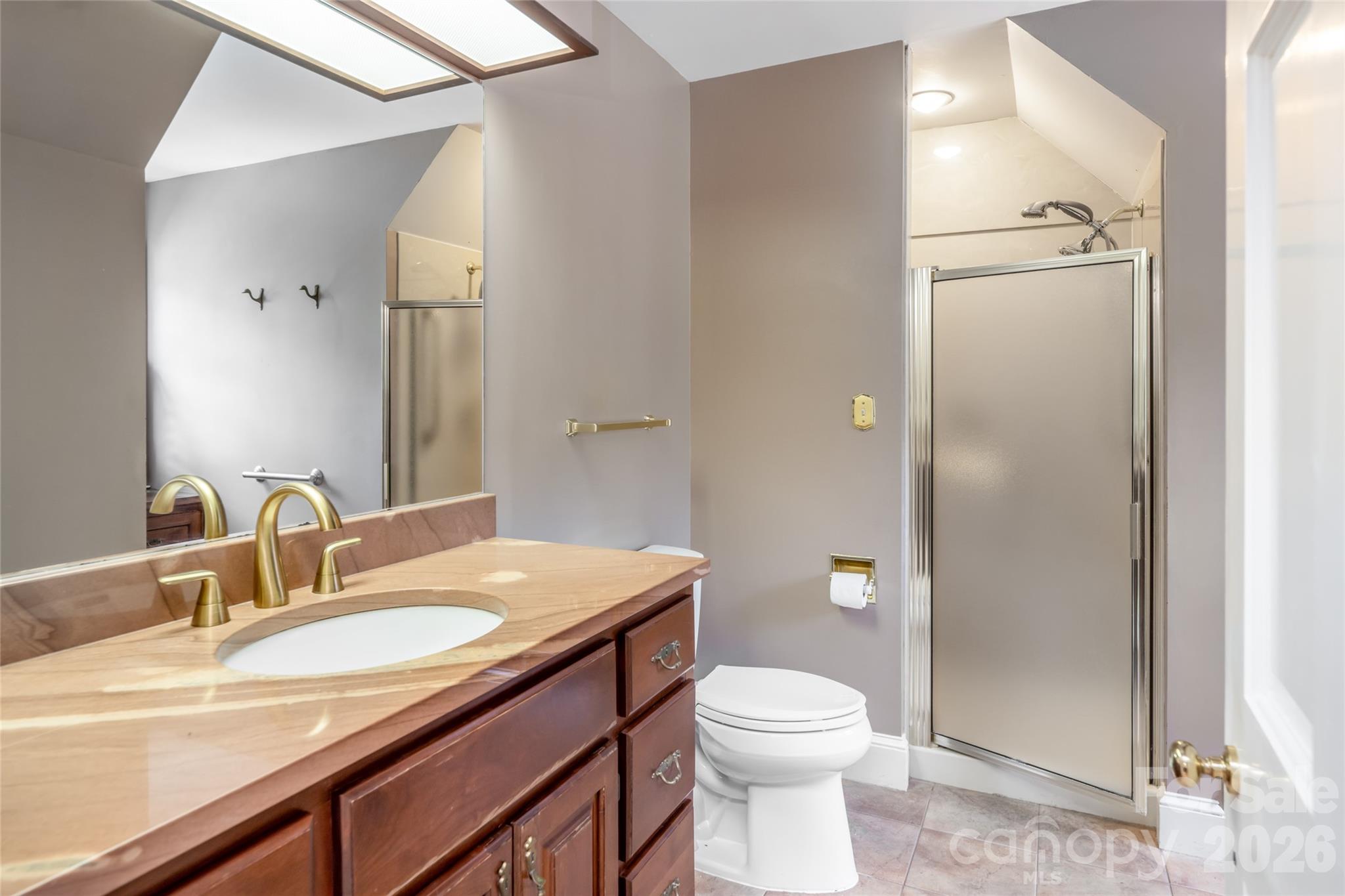 14 Brookside Road — Asheville