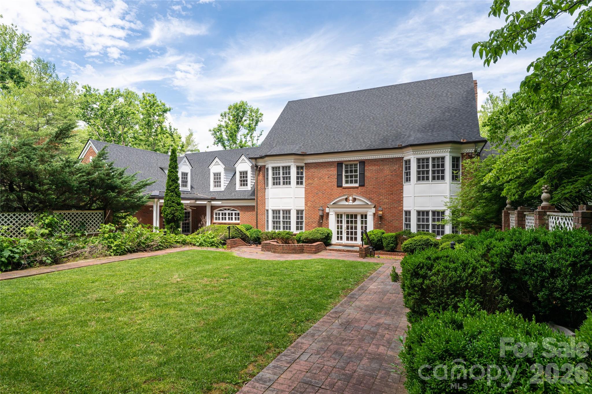 14 Brookside Road — Asheville