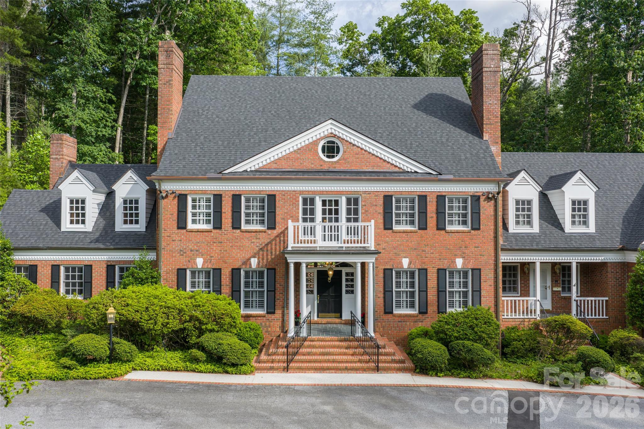 14 Brookside Road — Asheville