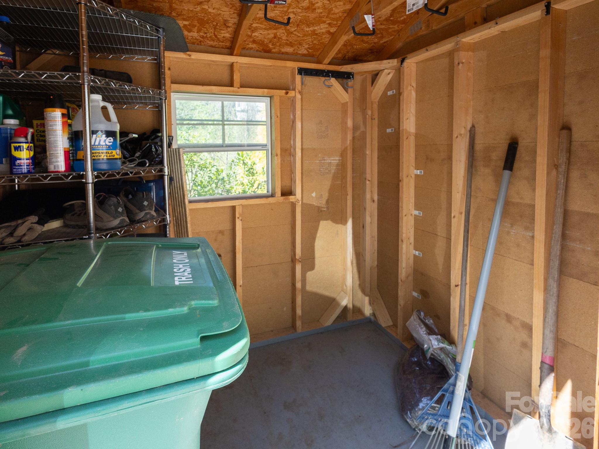 128 Lower Grassy Branch Road — Asheville