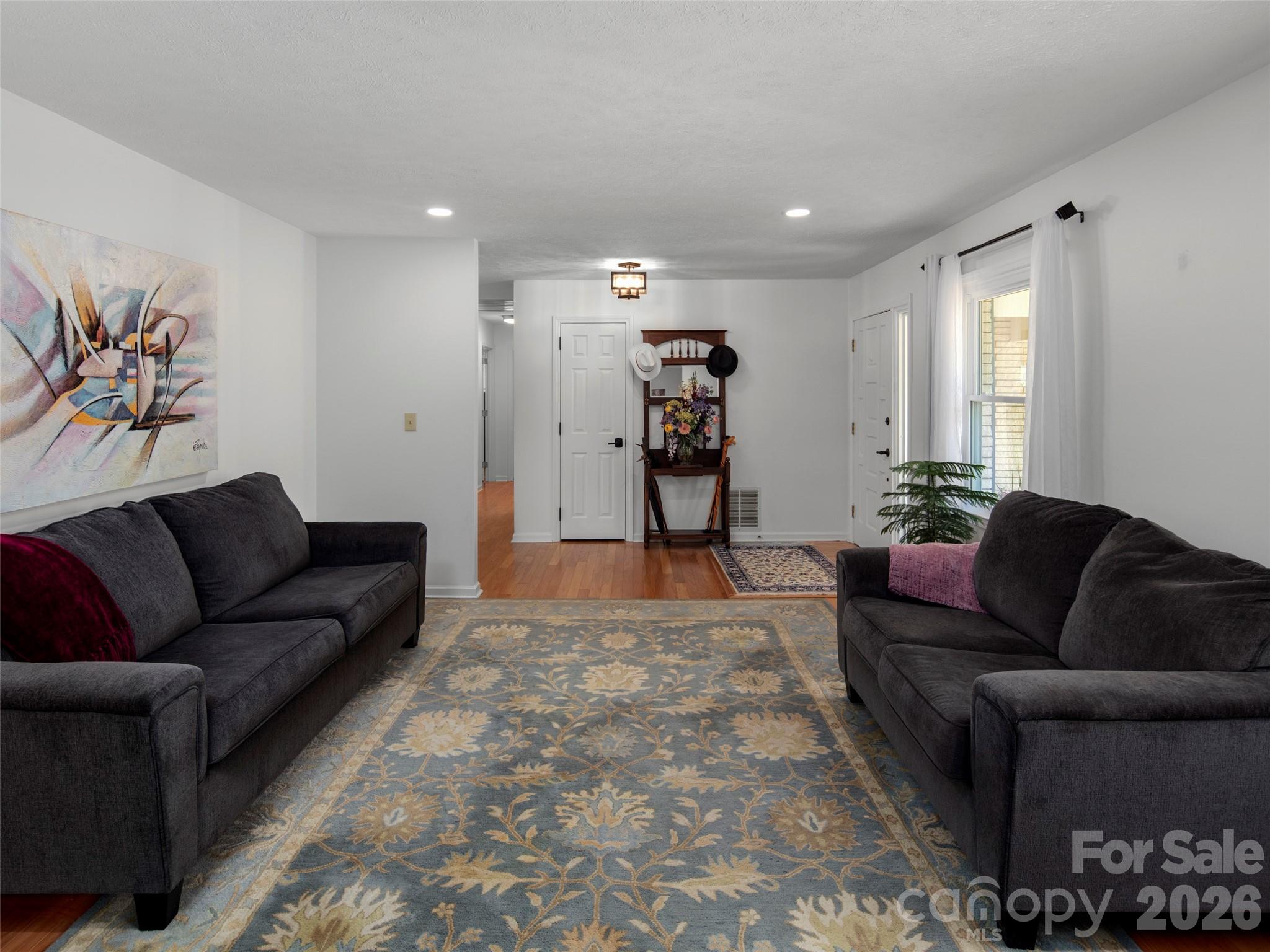 304 Wood Dale Drive — Hendersonville