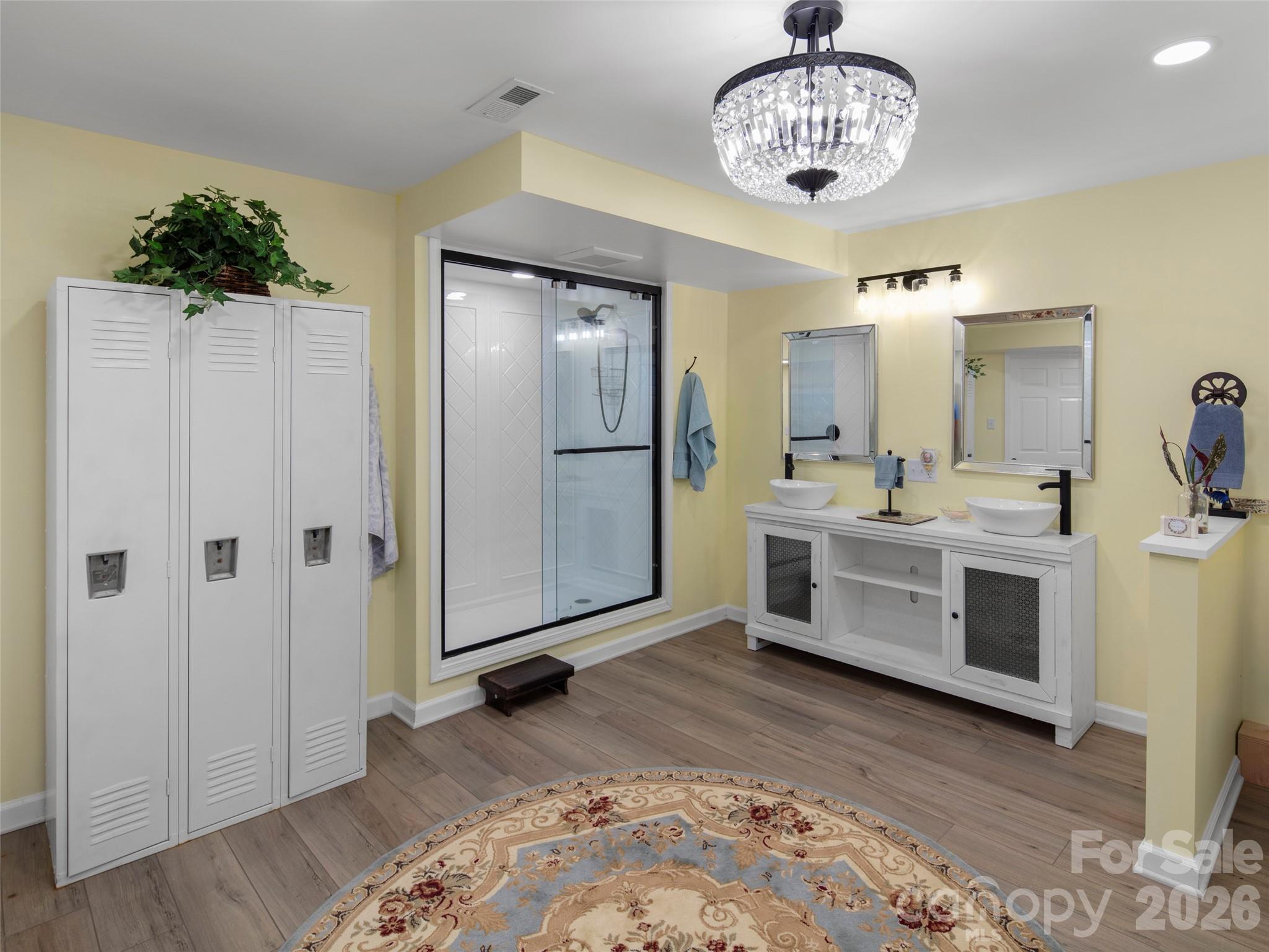 304 Wood Dale Drive — Hendersonville