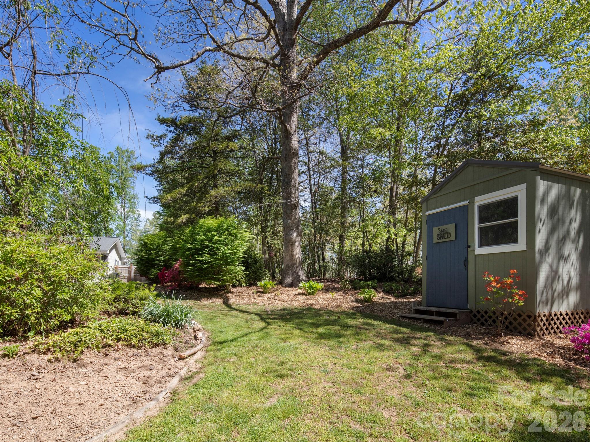 304 Wood Dale Drive — Hendersonville