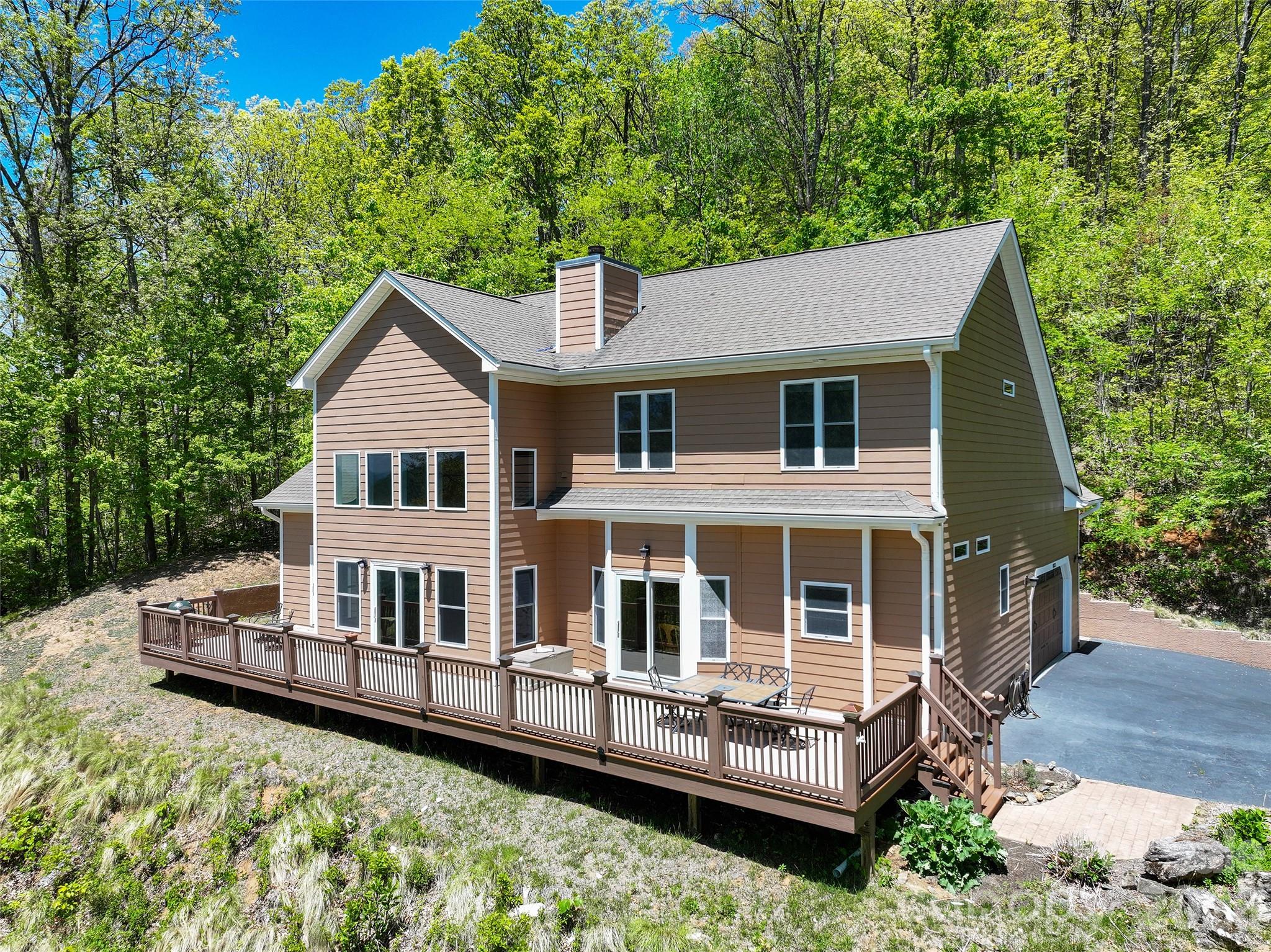 1033 Presidential Drive — Waynesville