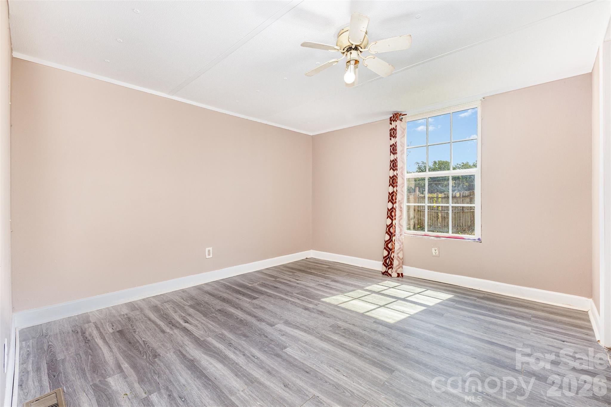 364 Paraham Road S — York