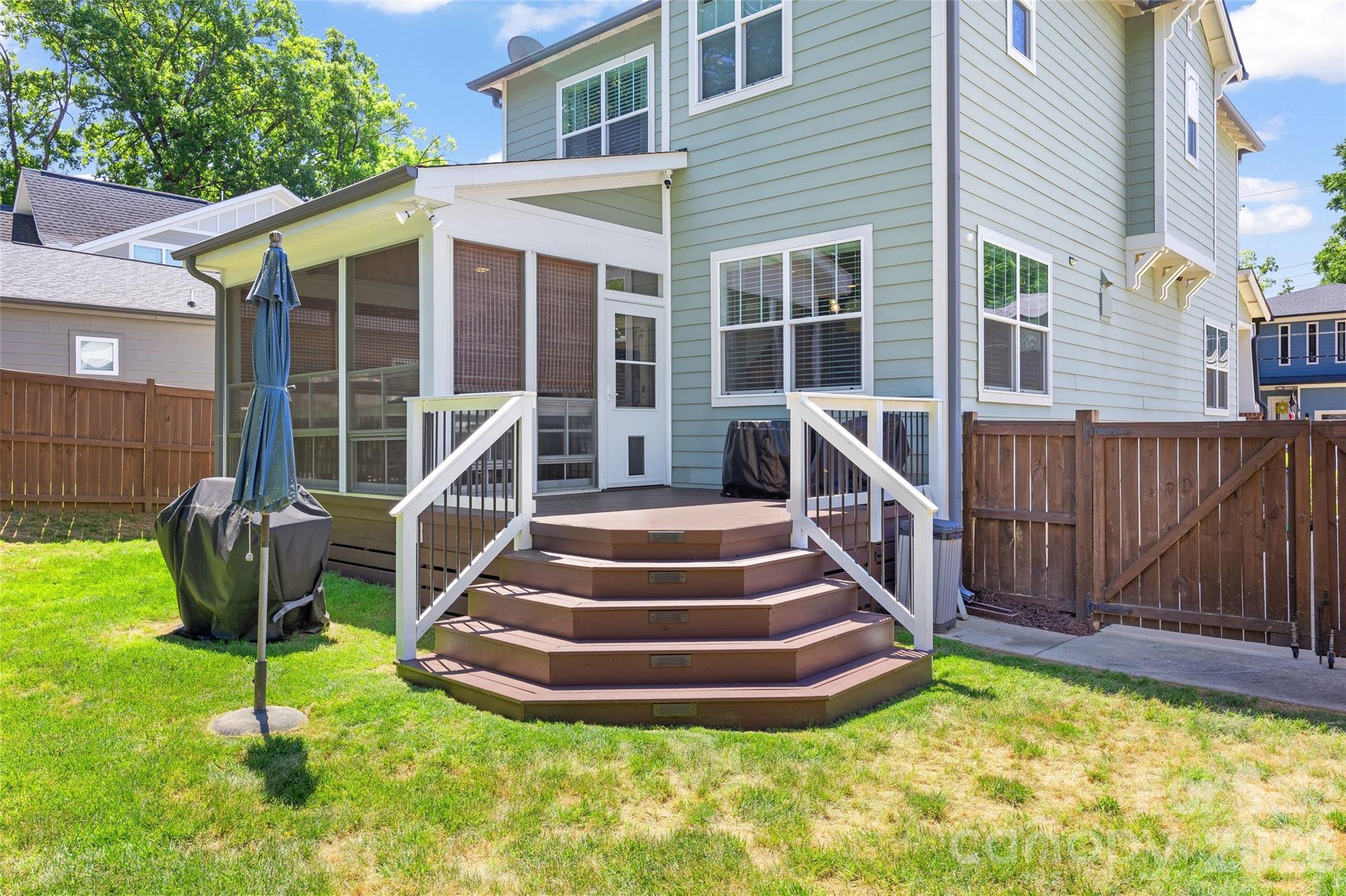 1421 Downs Avenue — Charlotte