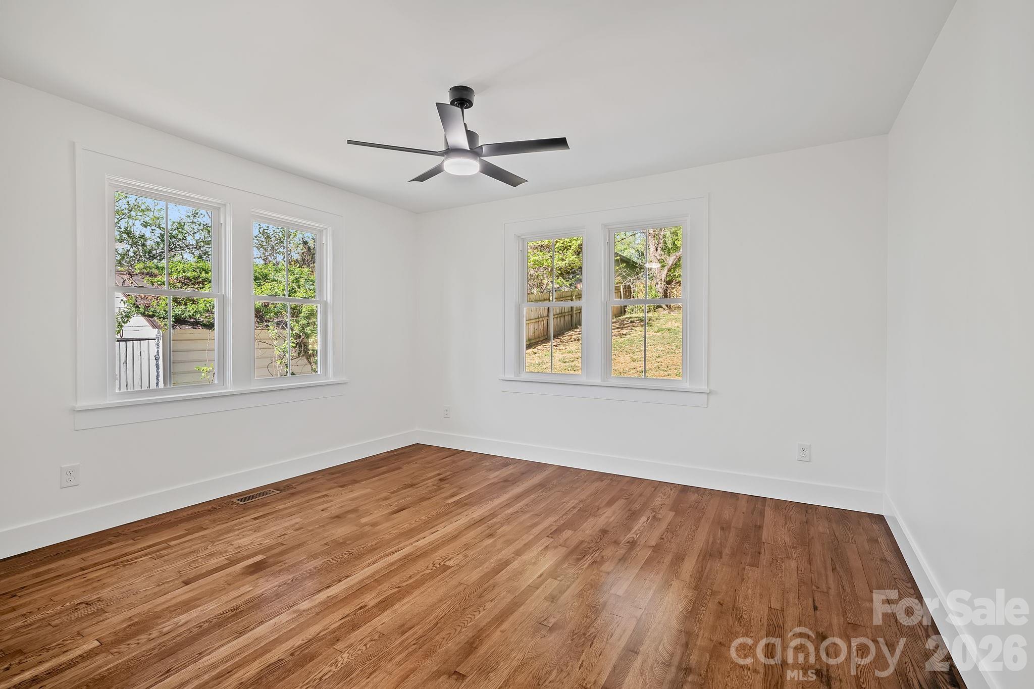 154 Laurel Loop — Asheville