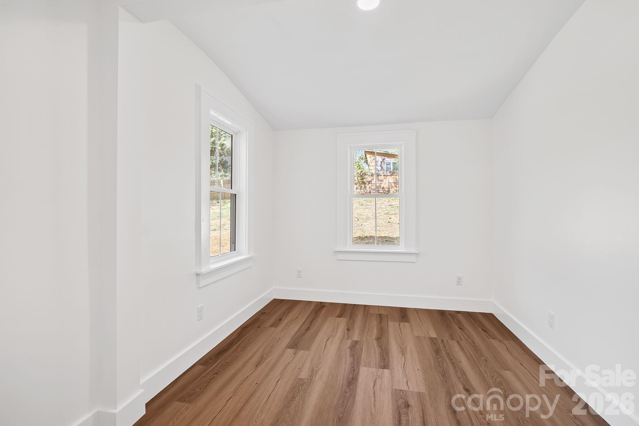 154 Laurel Loop — Asheville