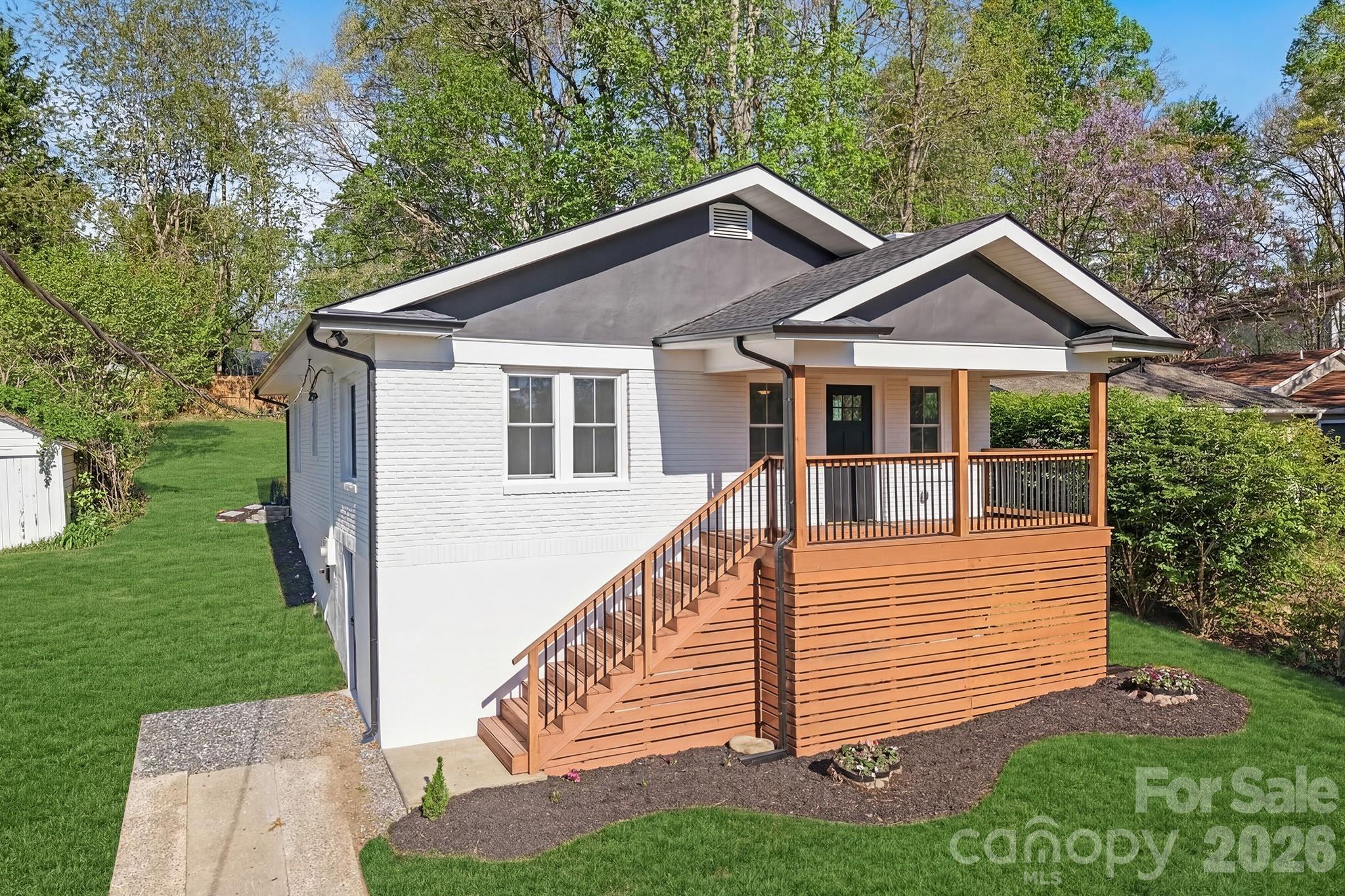 154 Laurel Loop — Asheville