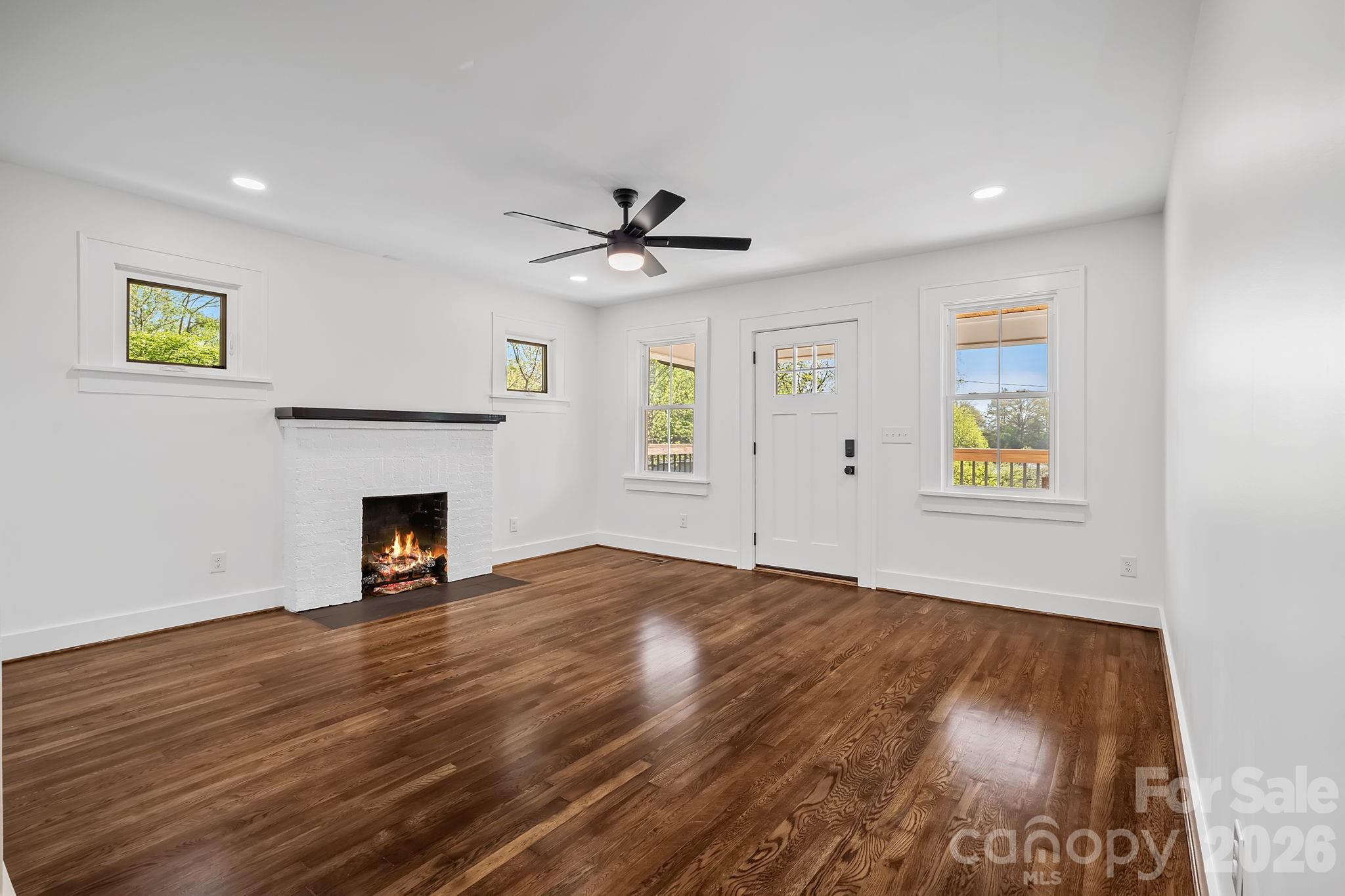 154 Laurel Loop — Asheville