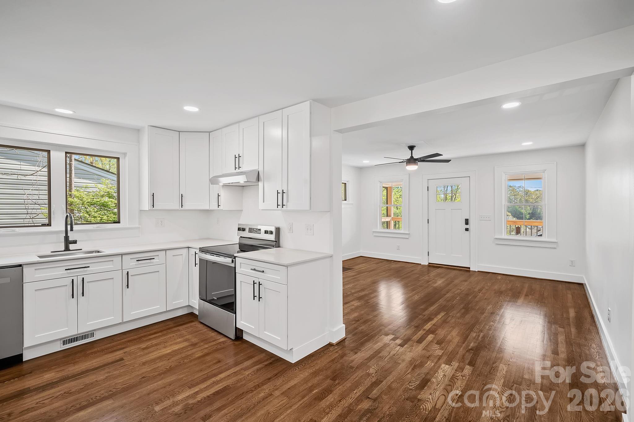 154 Laurel Loop — Asheville