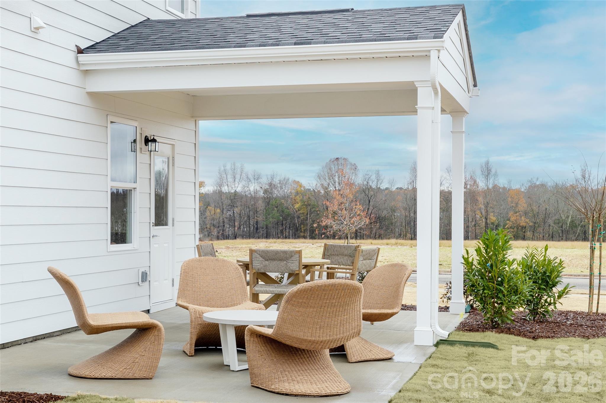 11542 Glasden Road — Charlotte