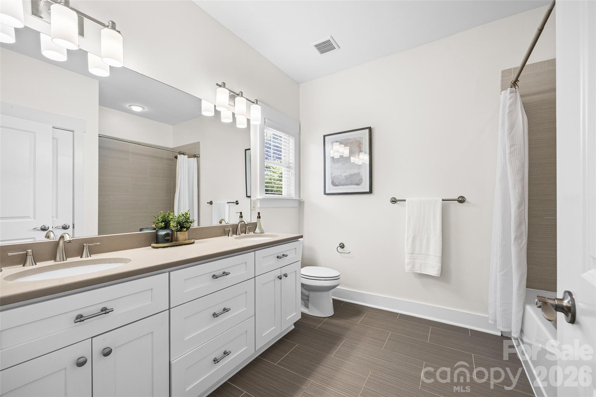 2562 Roseview Lane — Charlotte