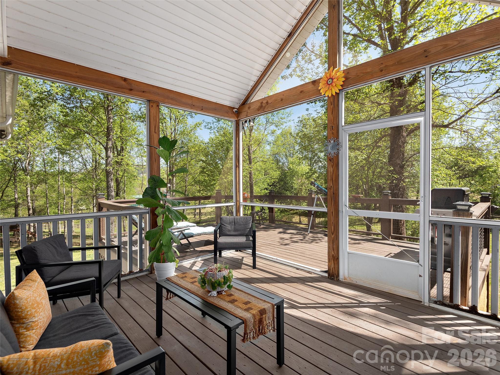 37 Crimson Lane — Hendersonville