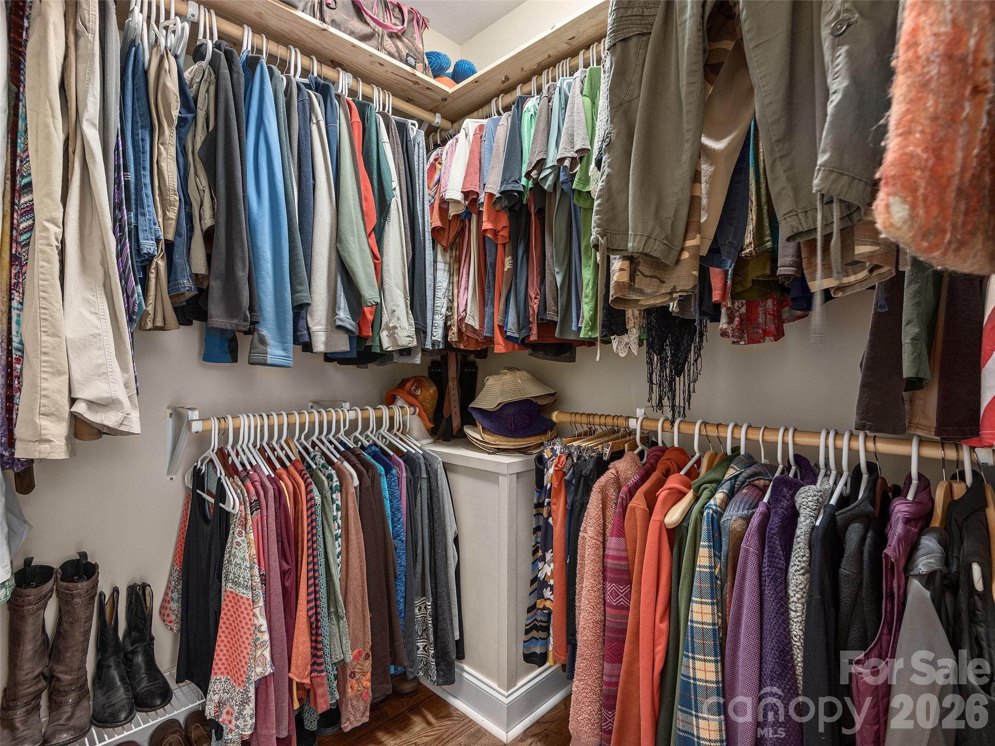 37 Crimson Lane — Hendersonville