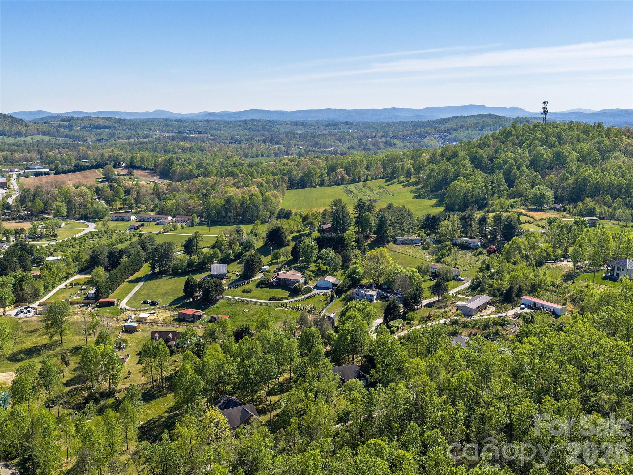 37 Crimson Lane — Hendersonville
